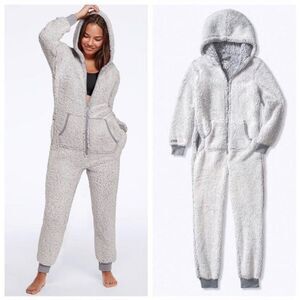Pink Victorias Secret Grey Oasis Sherpa Zip Up Hoodie Onesie One Piece